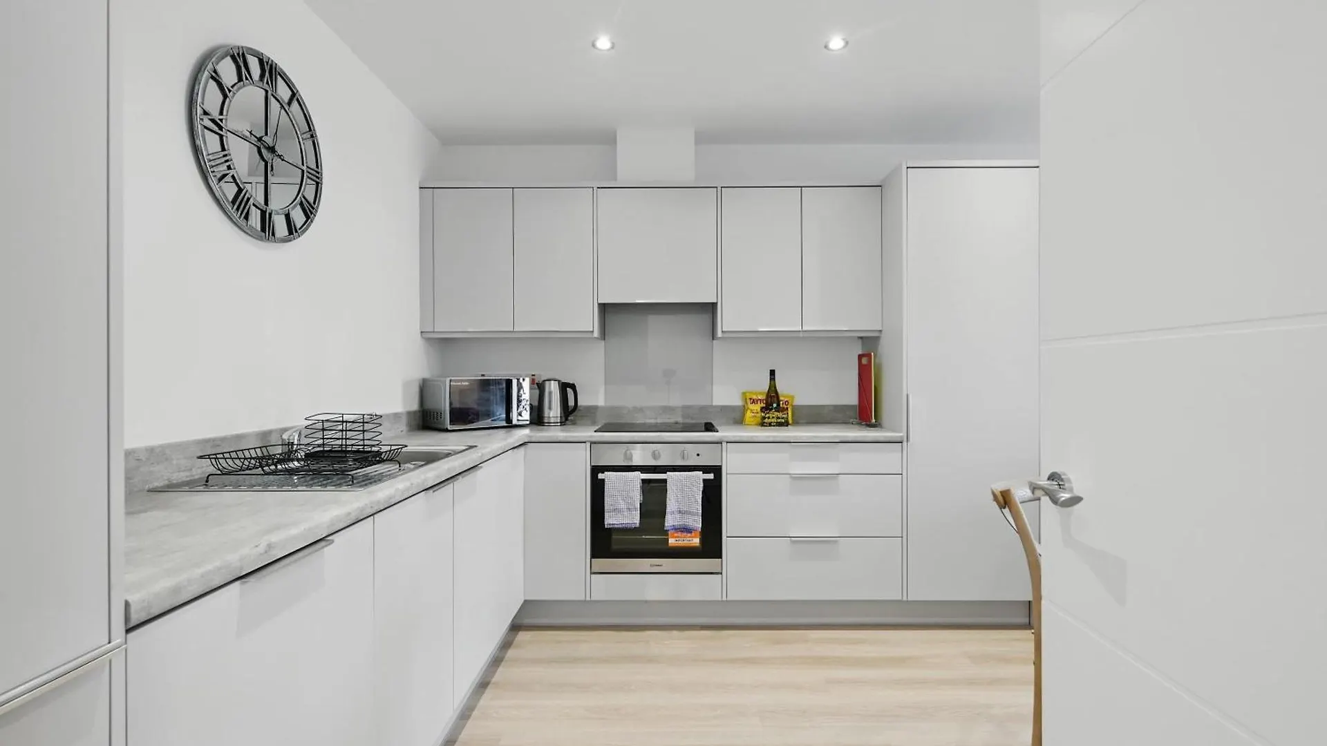 Central Belfast Apartments - The Pass Residences