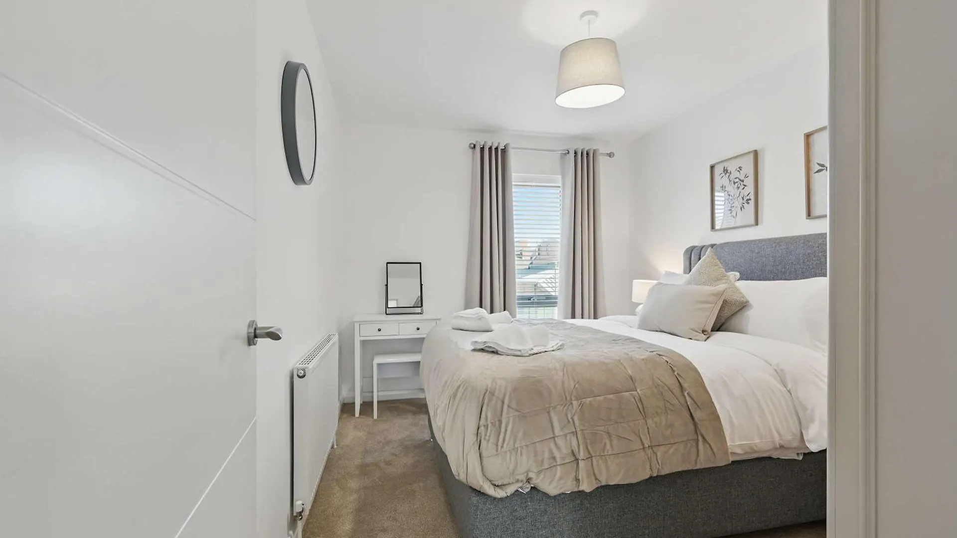 Central Belfast Apartments - The Pass Residences