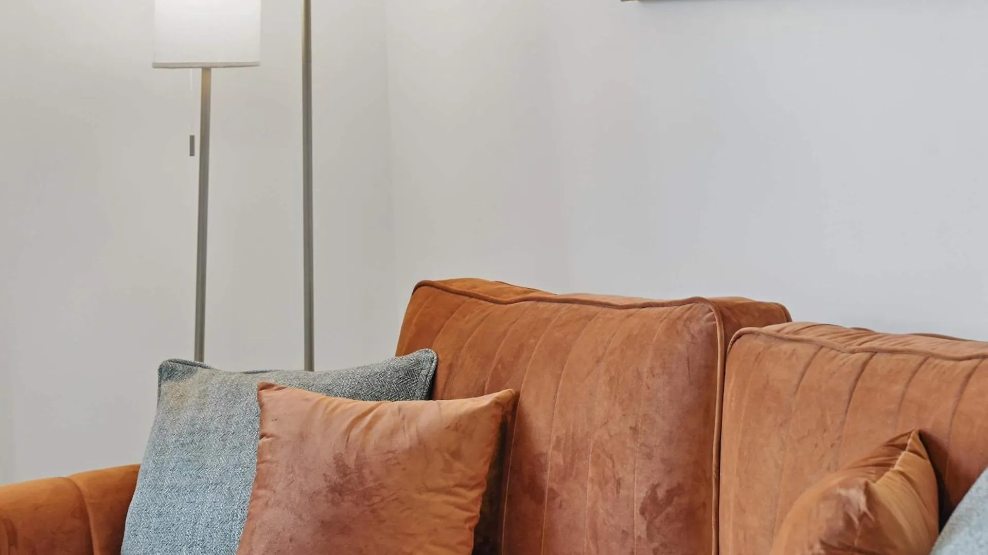 Central Belfast Apartments - The Pass Residences