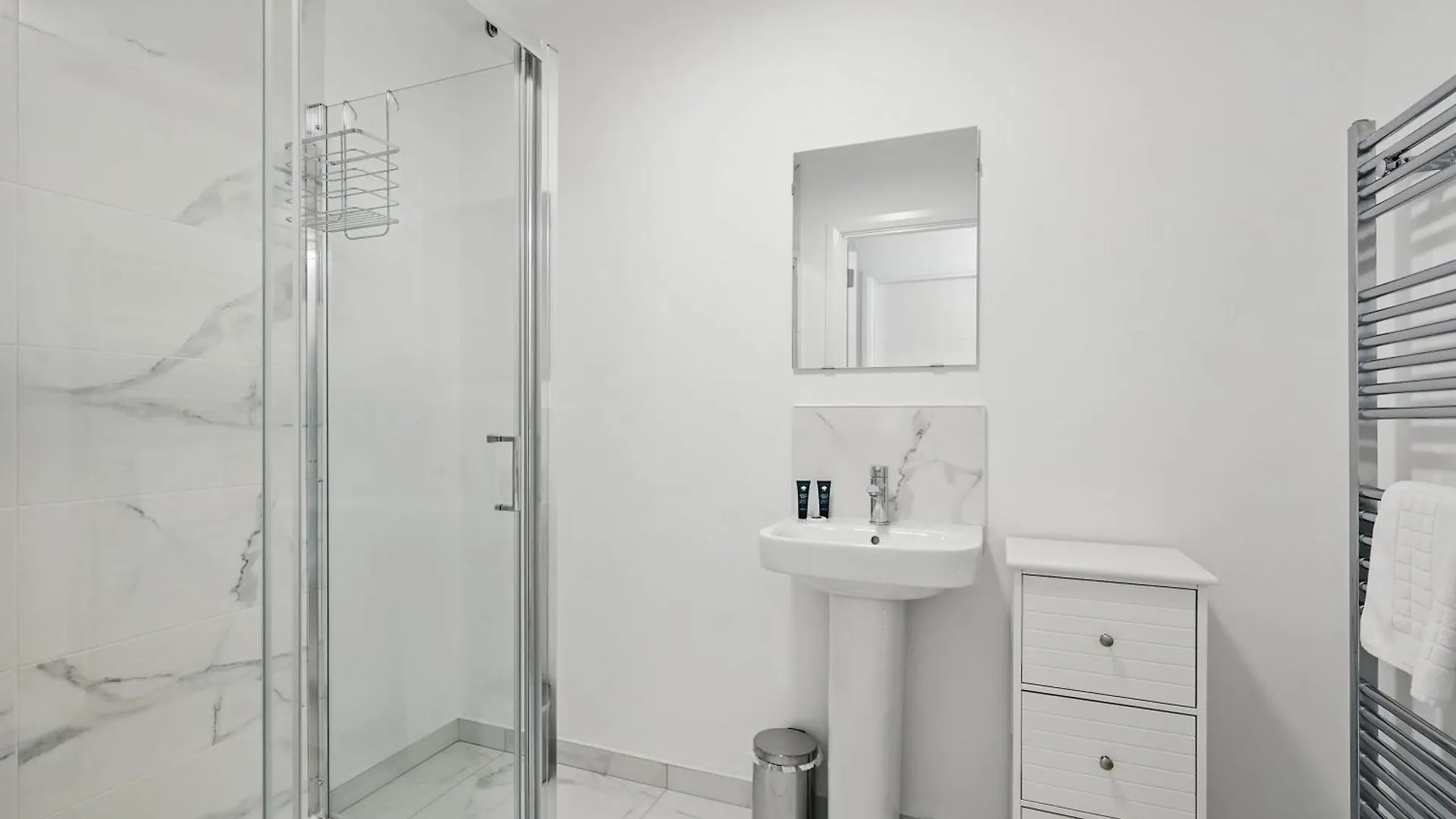 Central Belfast Apartments - The Pass Residences