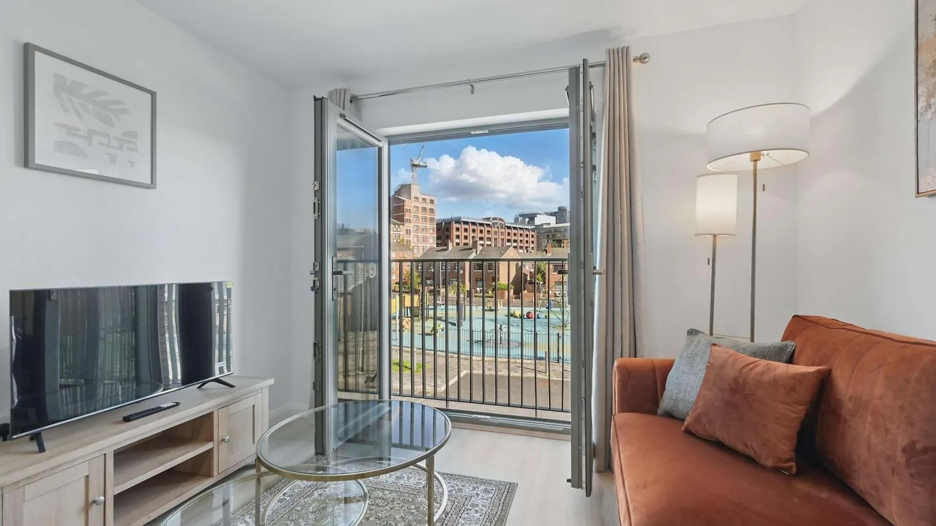 Central Belfast Apartments - The Pass Residences